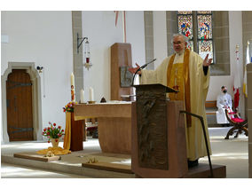 Festgottesdienst für die Kommunionjubilare an Ostermontag (Foto: Karl-Franz Thiede)